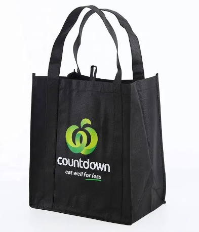 Compostable shopping bag made with PLA nonwoven fabric