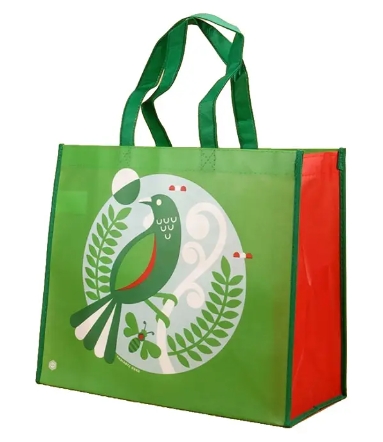 Shopping bag in compostable PLA nonwoven